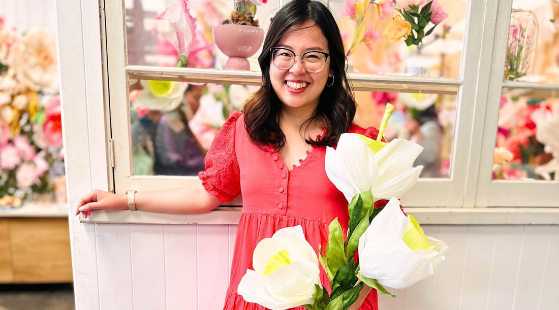 Finding Mindfulness with @jotterbookflowers in Gulnari Flowy Mini Dress